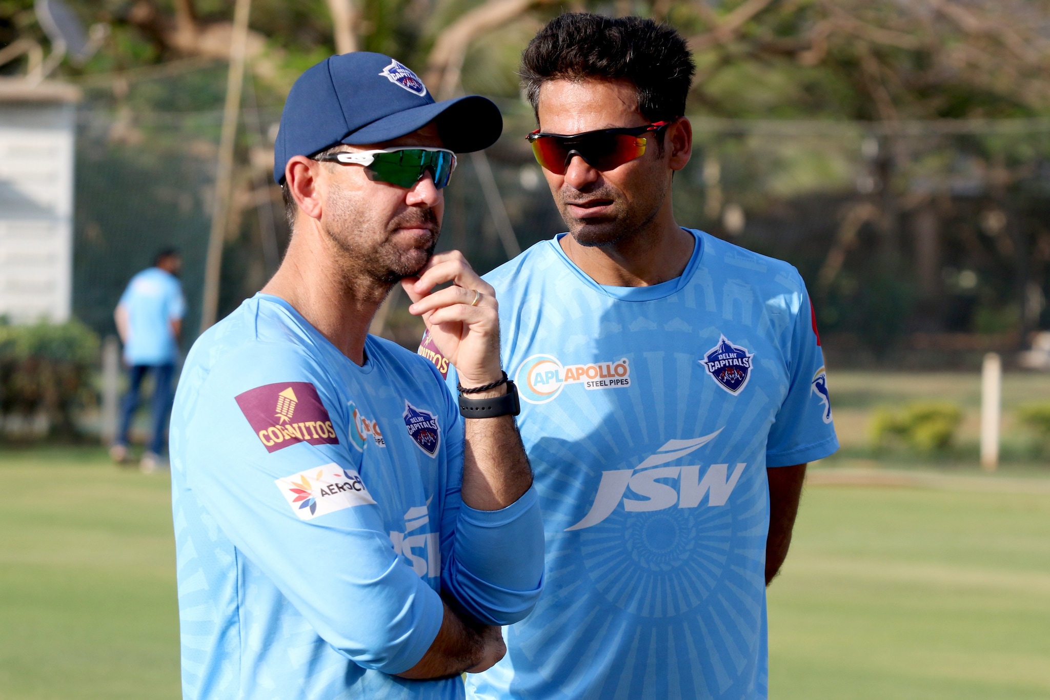 Delhi Capitals coach Ricky Ponting and assistant coach Mohammad Kaif during a practice session (Image: Twitter/@DelhiCapitals)