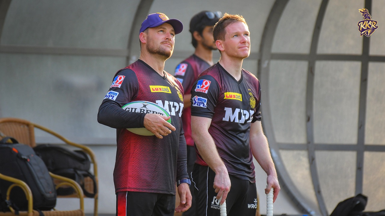 KKR coach Brendon McCullum and skipper Eoin Morgan during a practice session (Image: Twitter/@KKRiders)