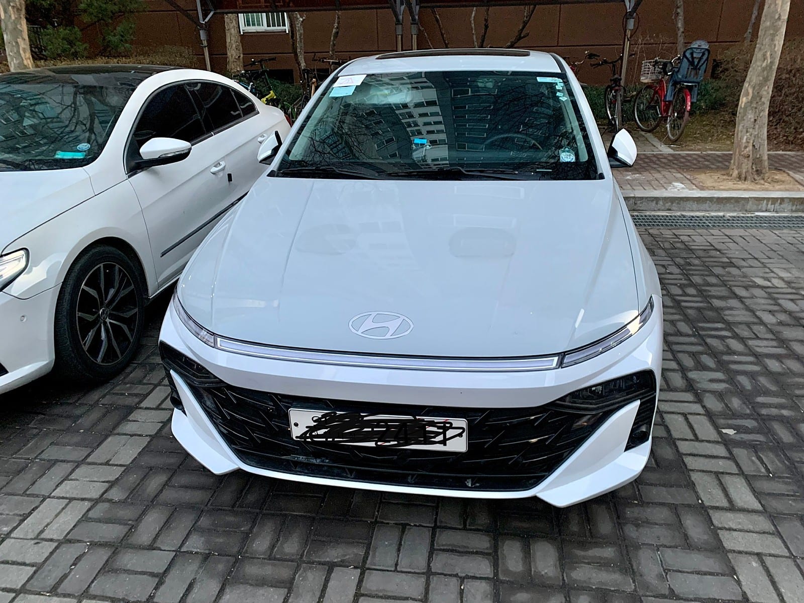 Leaked front view of the new Hyundai Verna posted by a blogger on February 26 (Image Source: Namcha Cafe/ Naver)